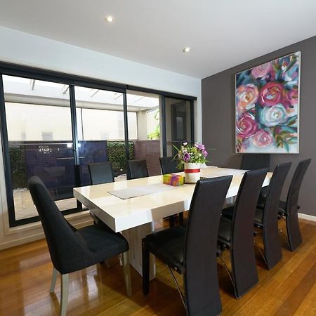 Luxury 7Brm Entire House Lakeview Blackswans Wifi Bbq Resort Point Cook Exterior foto